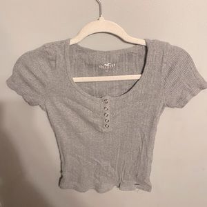 hollister grey button top!